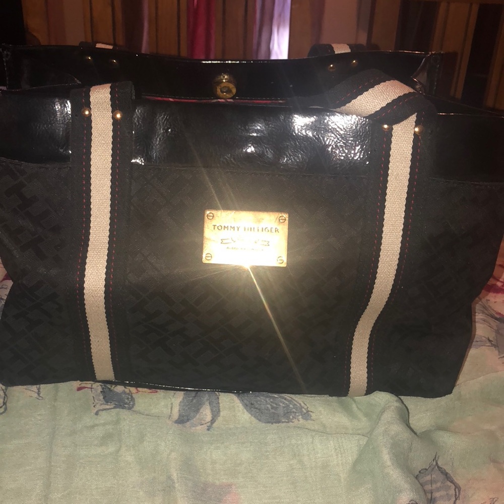 Tommy Hilfiger Purse